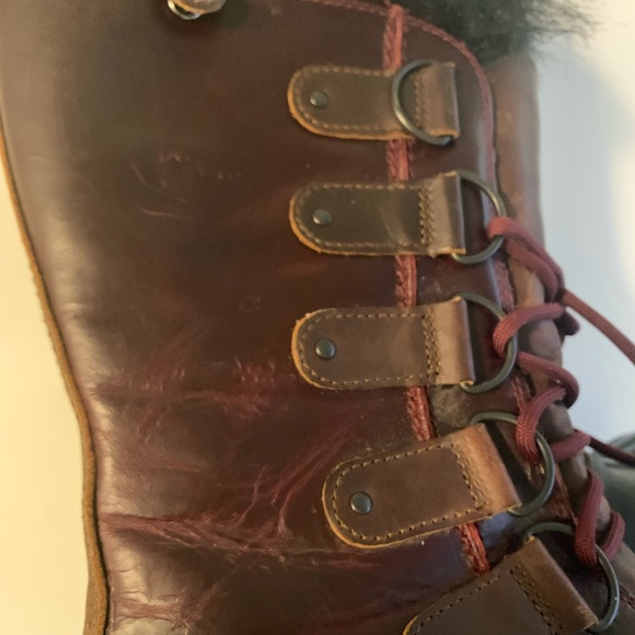 Sorel- Joan of Artic thick dark red wool lined winter boots - Picture 8 of 15